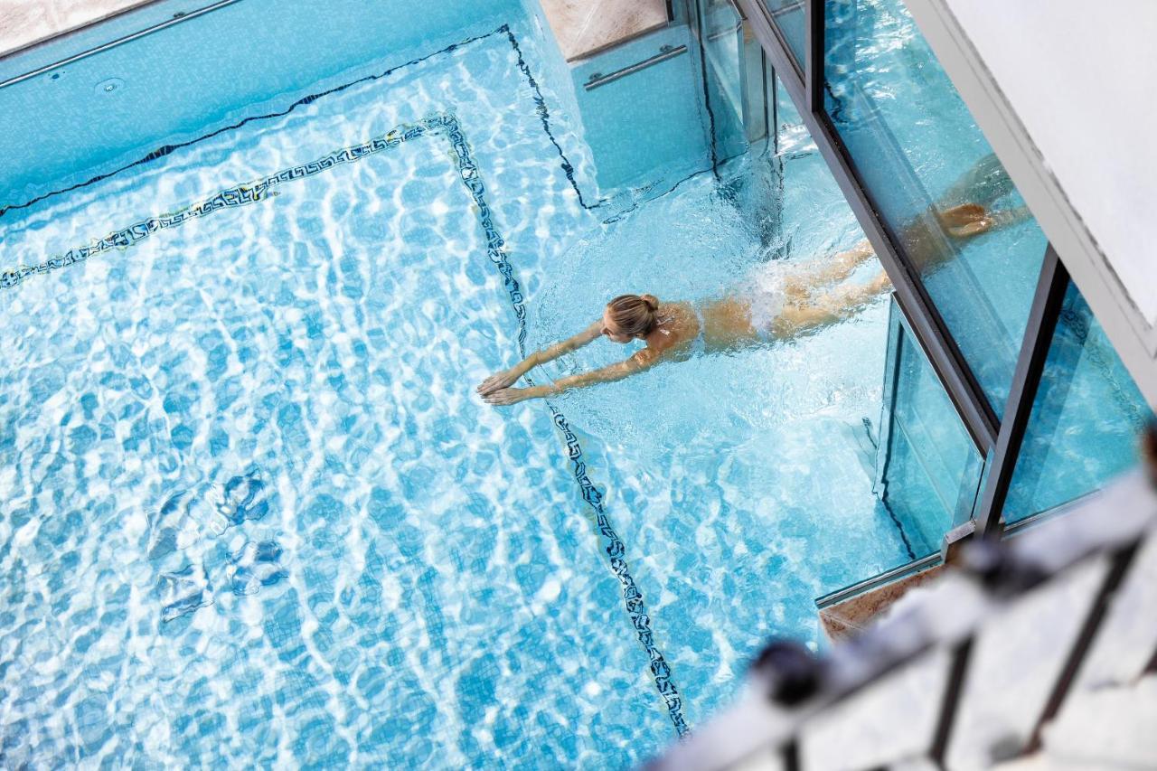 Savoy Dolomites Luxury & Spa Hotel Селва ди Вал Гардена Екстериор снимка