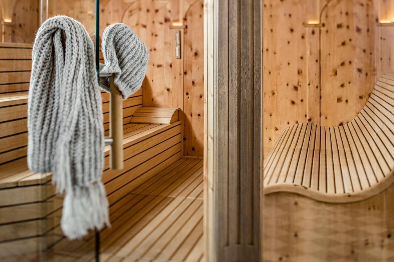 Savoy Dolomites Luxury & Spa Hotel Селва ди Вал Гардена Екстериор снимка