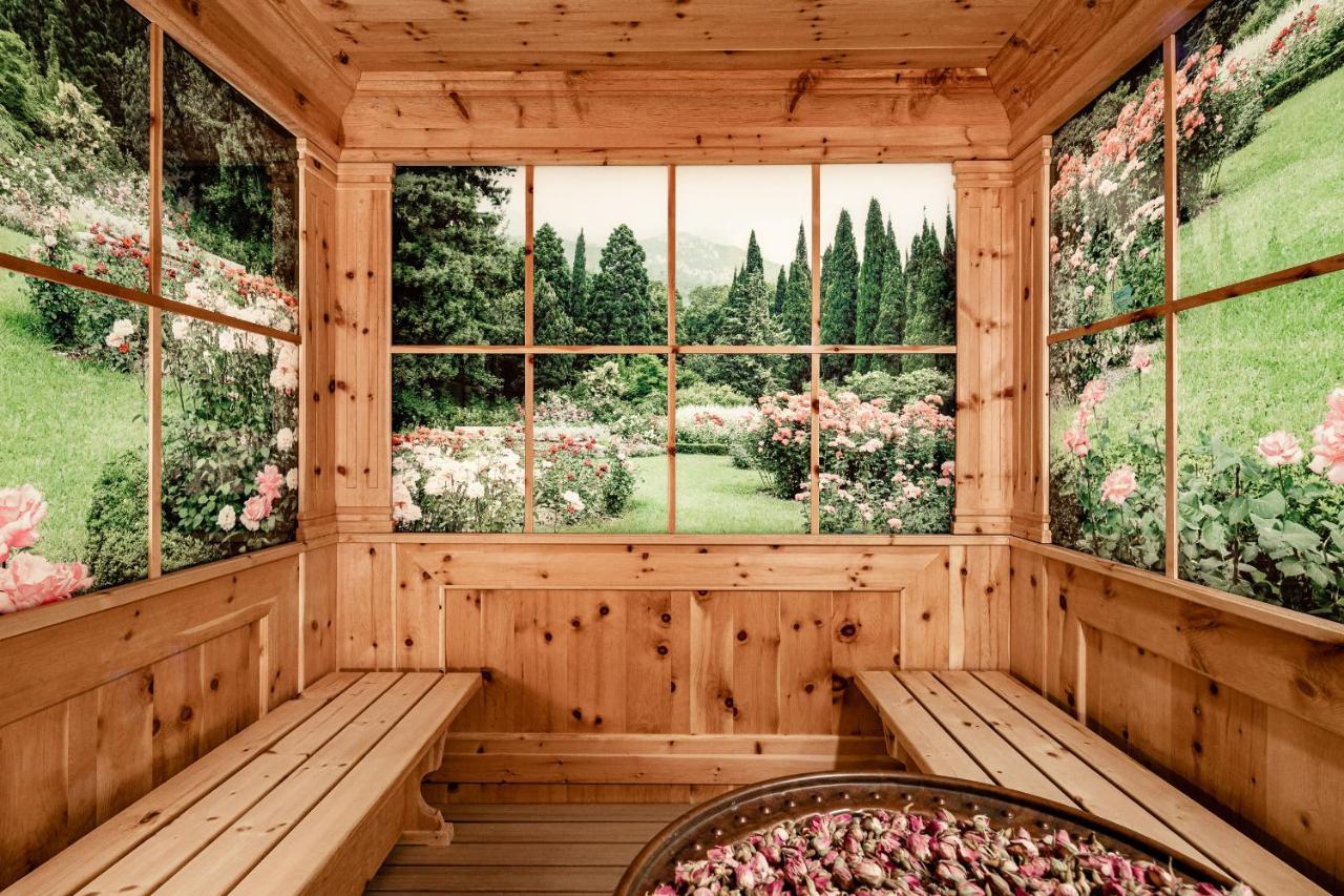 Savoy Dolomites Luxury & Spa Hotel Селва ди Вал Гардена Екстериор снимка