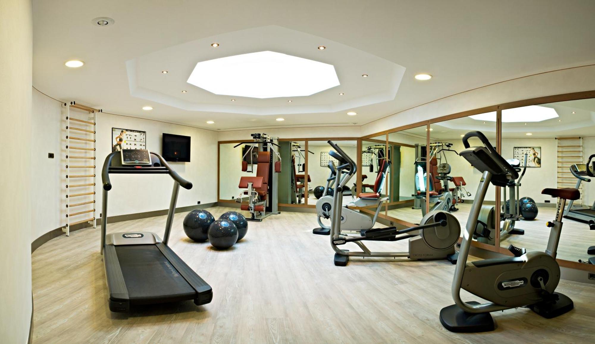Savoy Dolomites Luxury & Spa Hotel Селва ди Вал Гардена Екстериор снимка