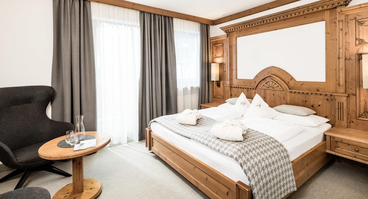 Savoy Dolomites Luxury & Spa Hotel Селва ди Вал Гардена Екстериор снимка